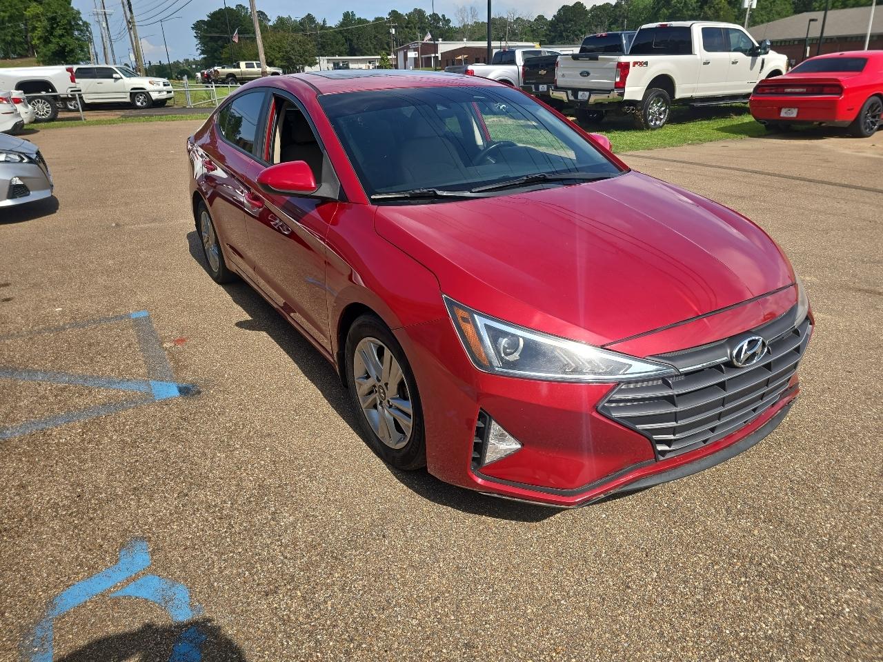 Hyundai Elantra  2019