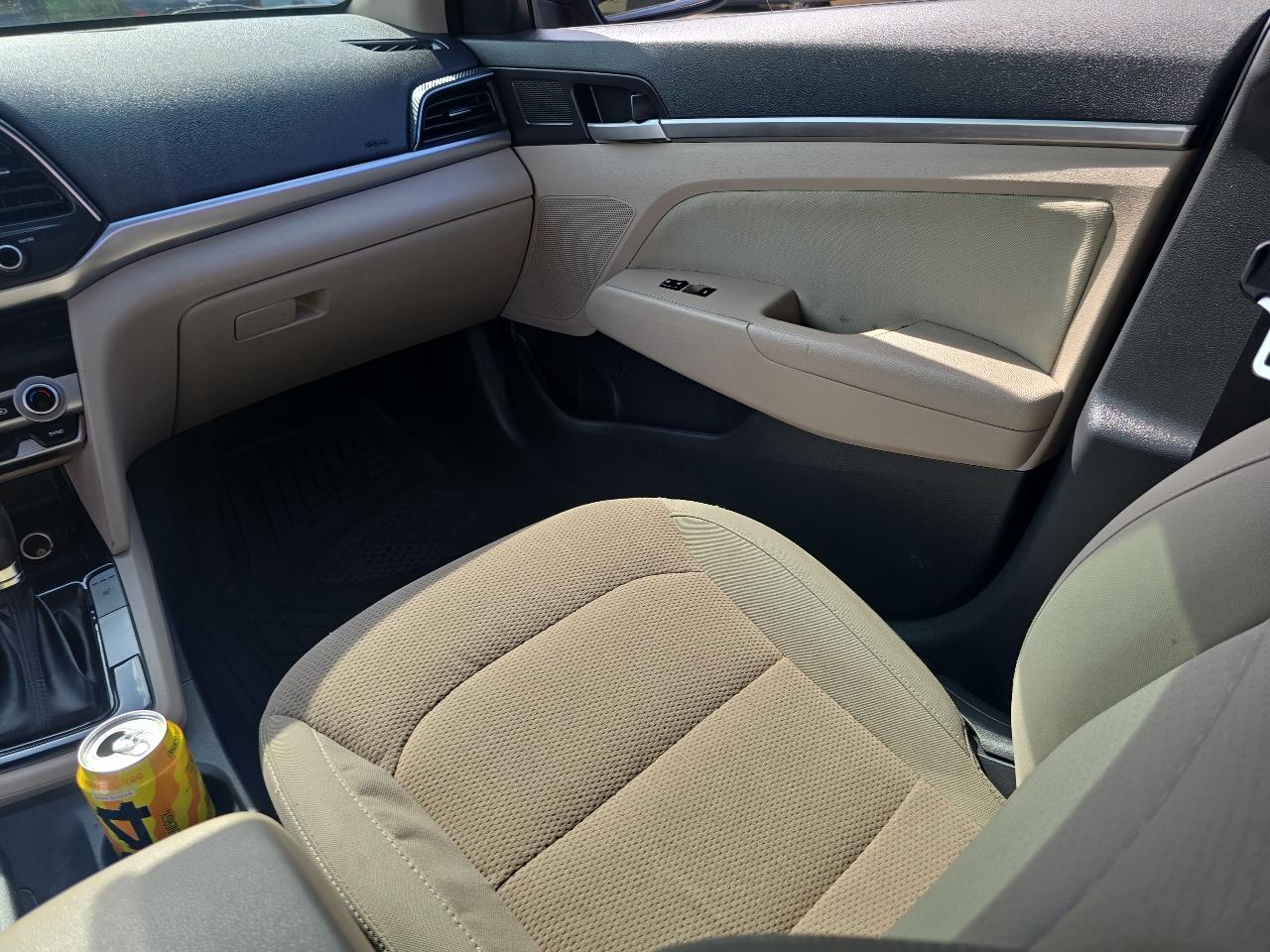 Hyundai Elantra  2019