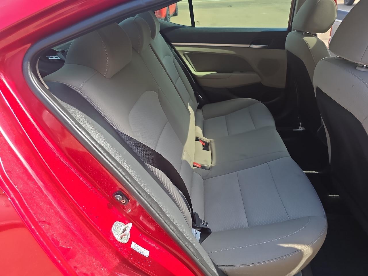 Hyundai Elantra  2019