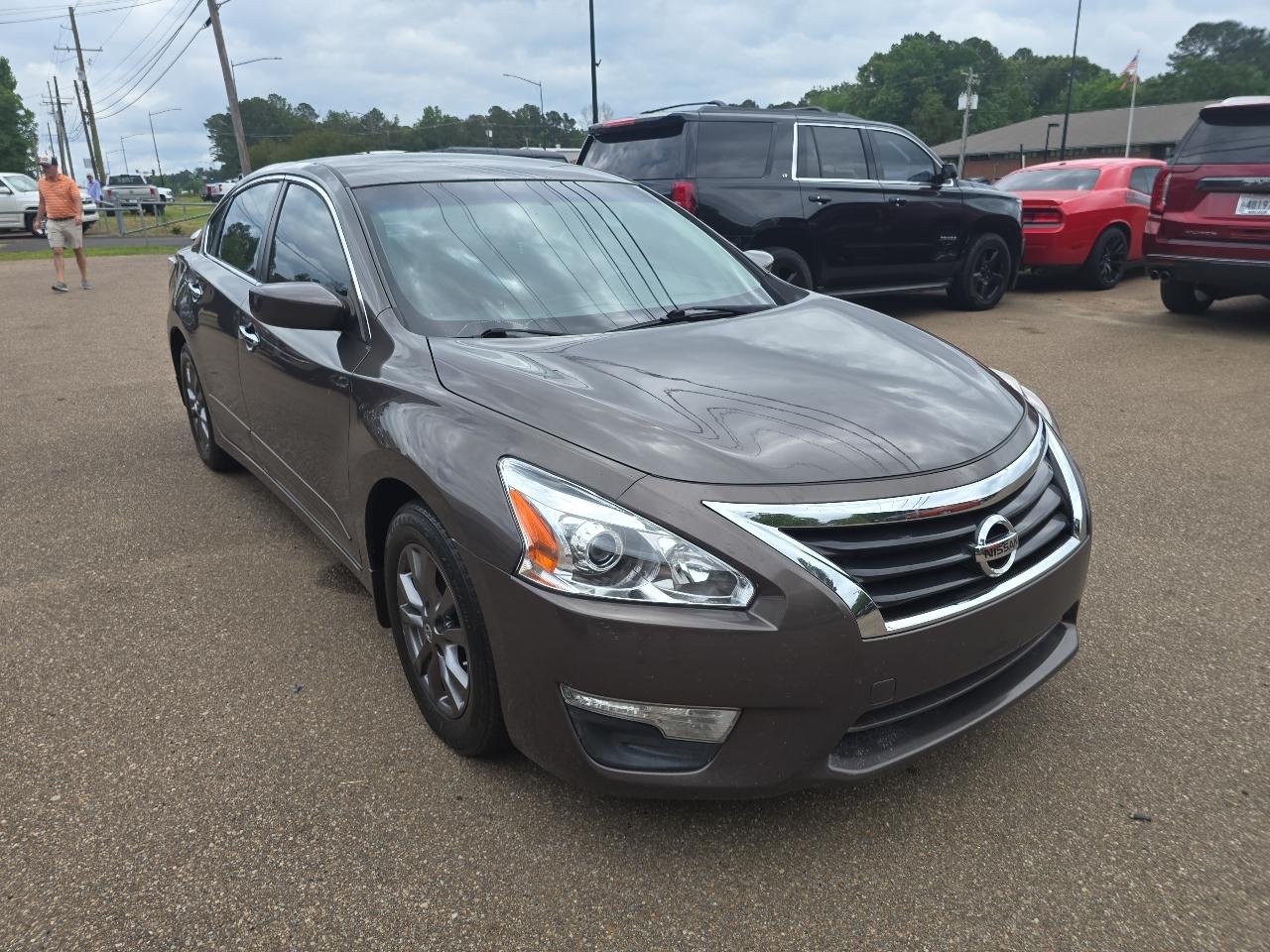 Nissan Altima  2015