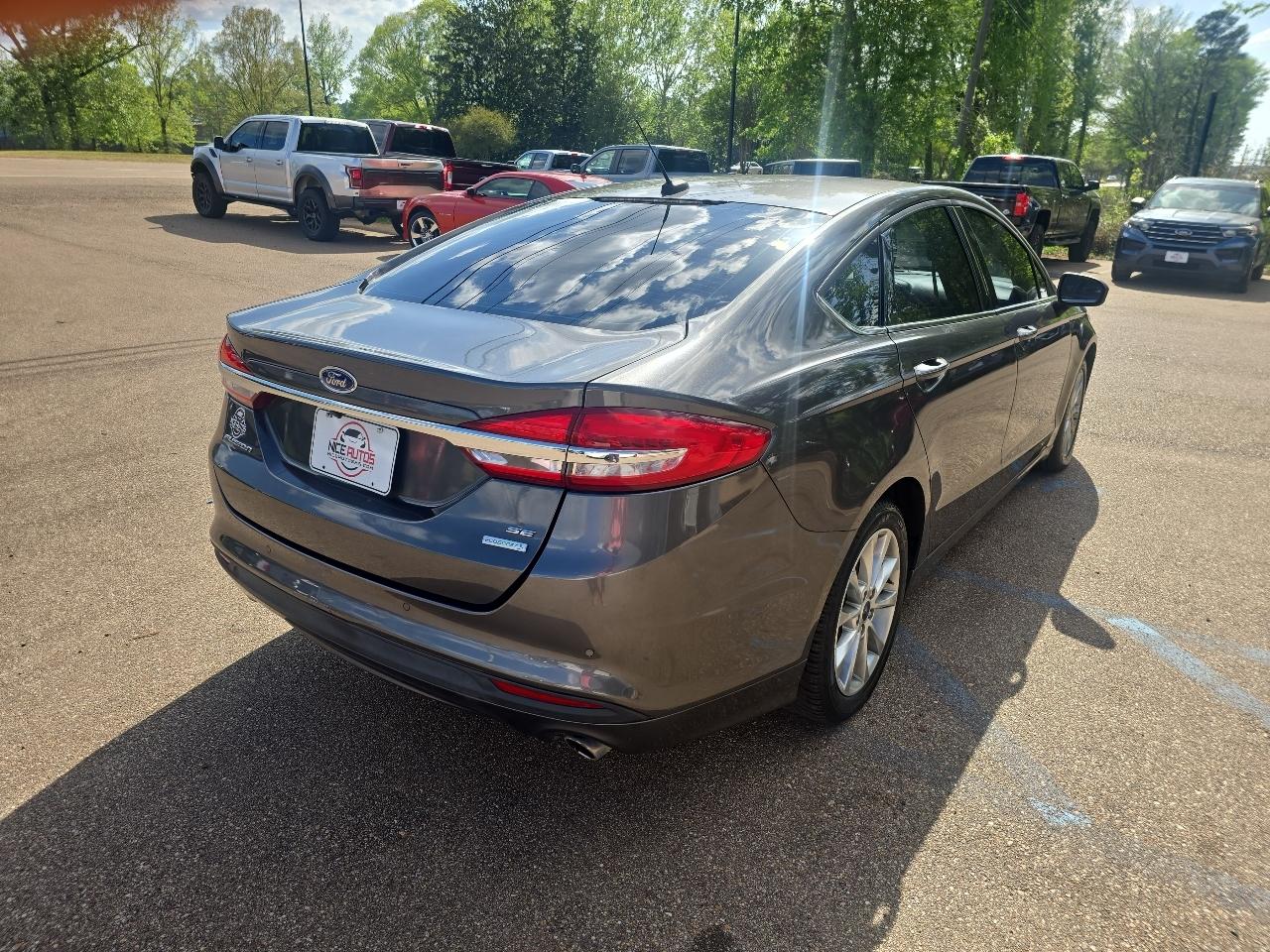 View vehicle photo 5