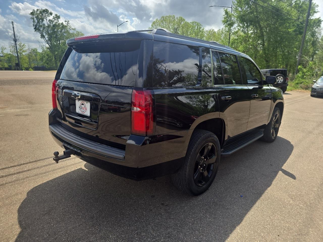 View vehicle photo 5