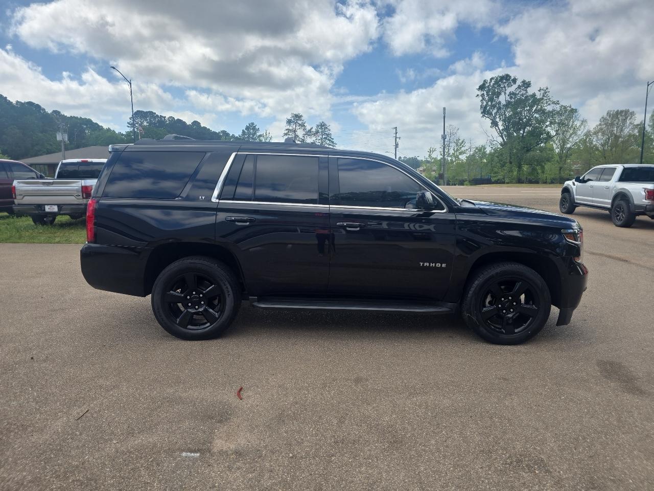 Chevrolet Tahoe  2018
