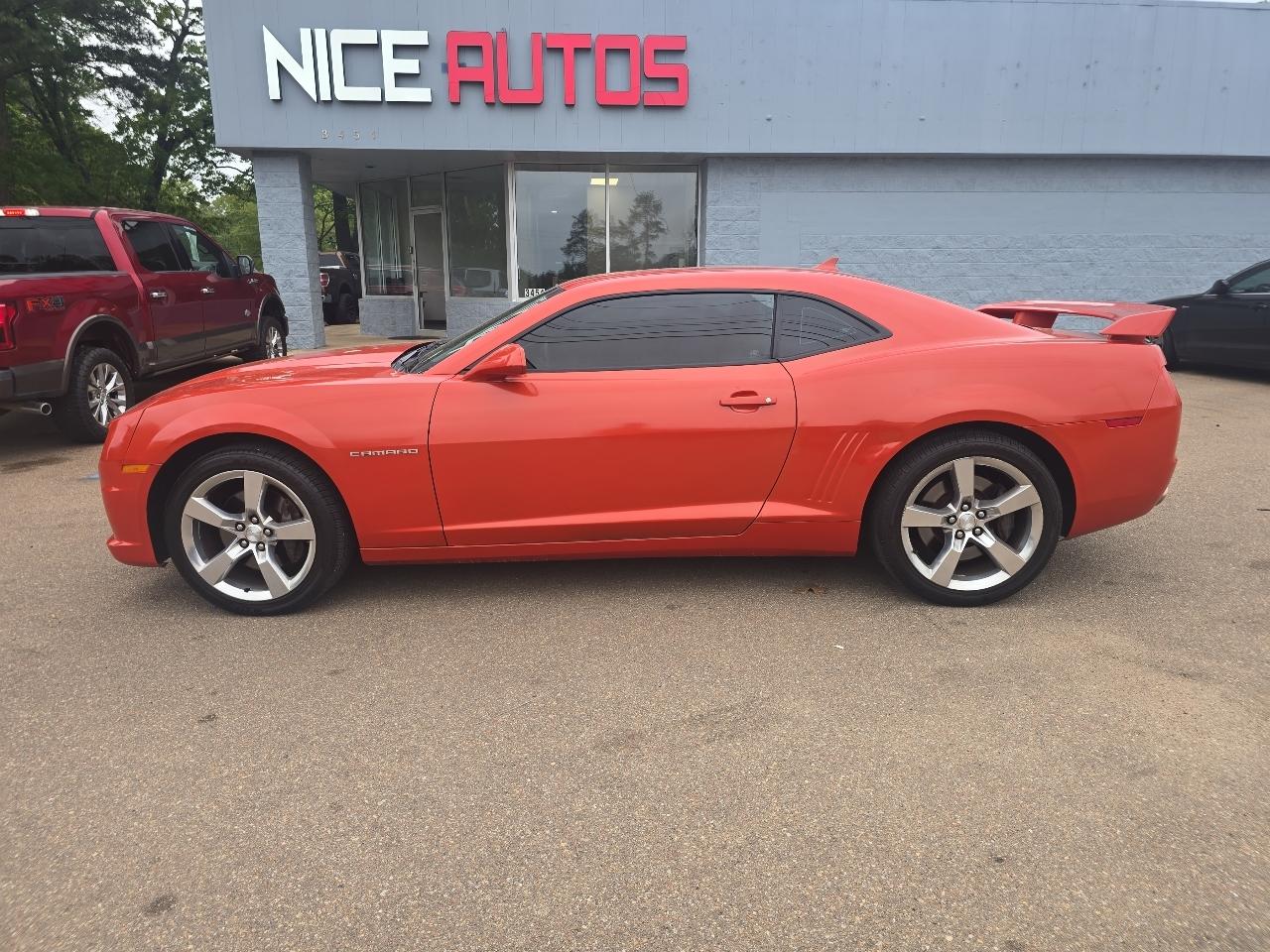 View vehicle photo 2