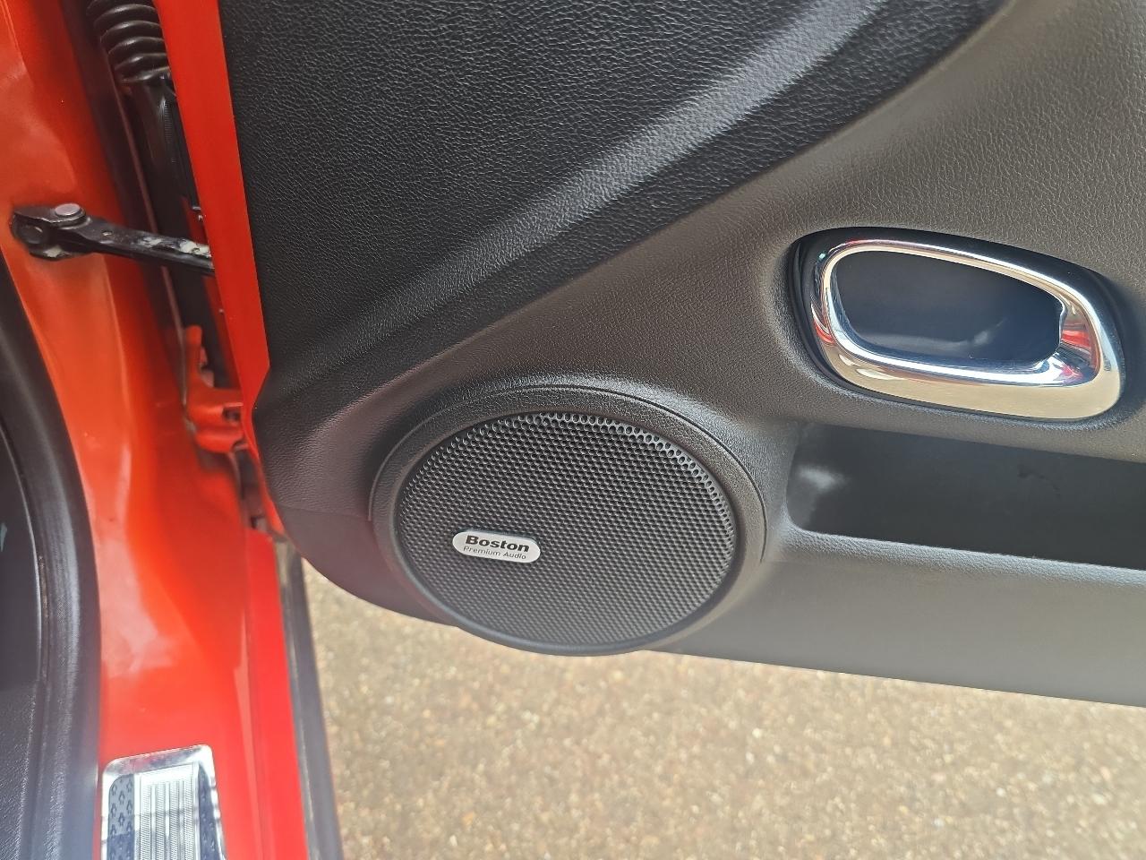 Chevrolet Camaro  2012