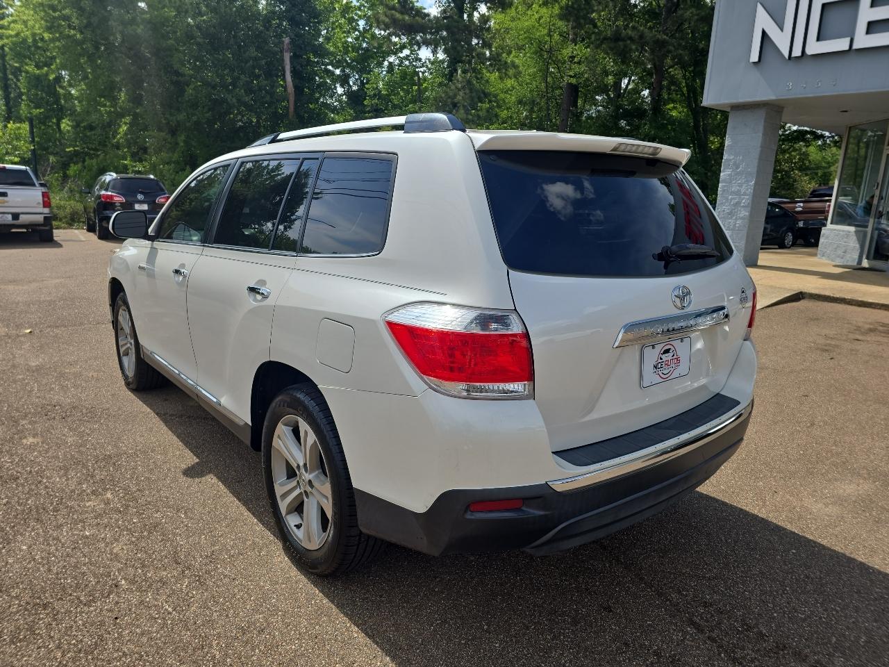 Toyota Highlander  2013