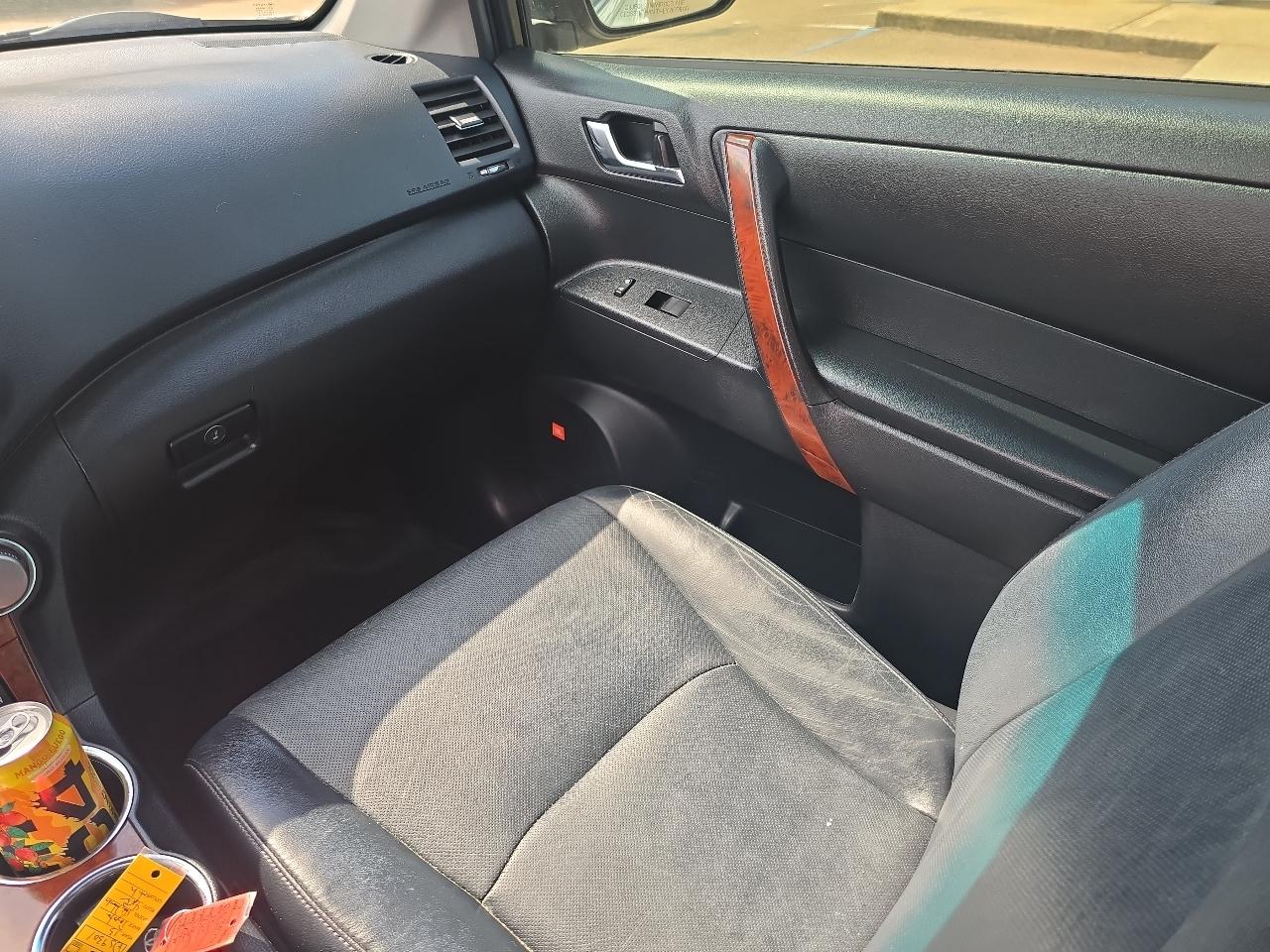 Toyota Highlander  2013