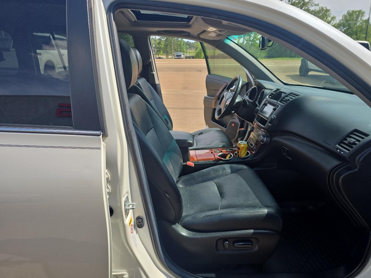 Toyota Highlander  2013