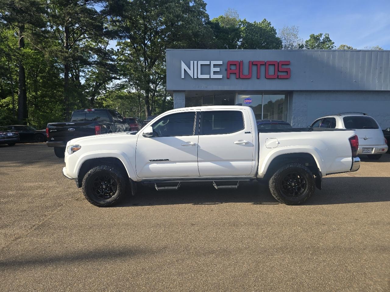 Toyota Tacoma 2WD Double Cab V6 AT SR5 (Natl) 2020