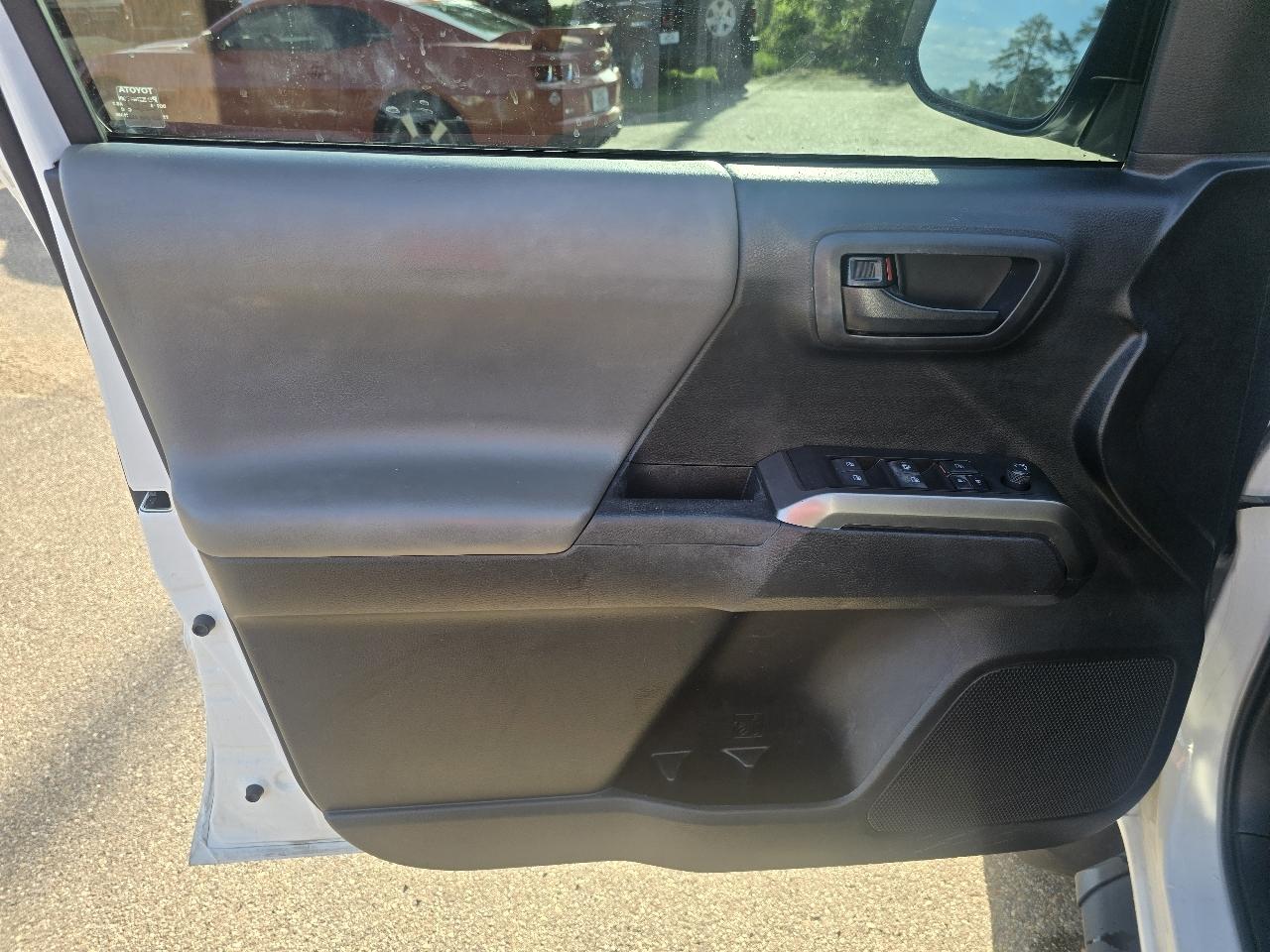 Toyota Tacoma 2WD Double Cab V6 AT SR5 (Natl) 2020