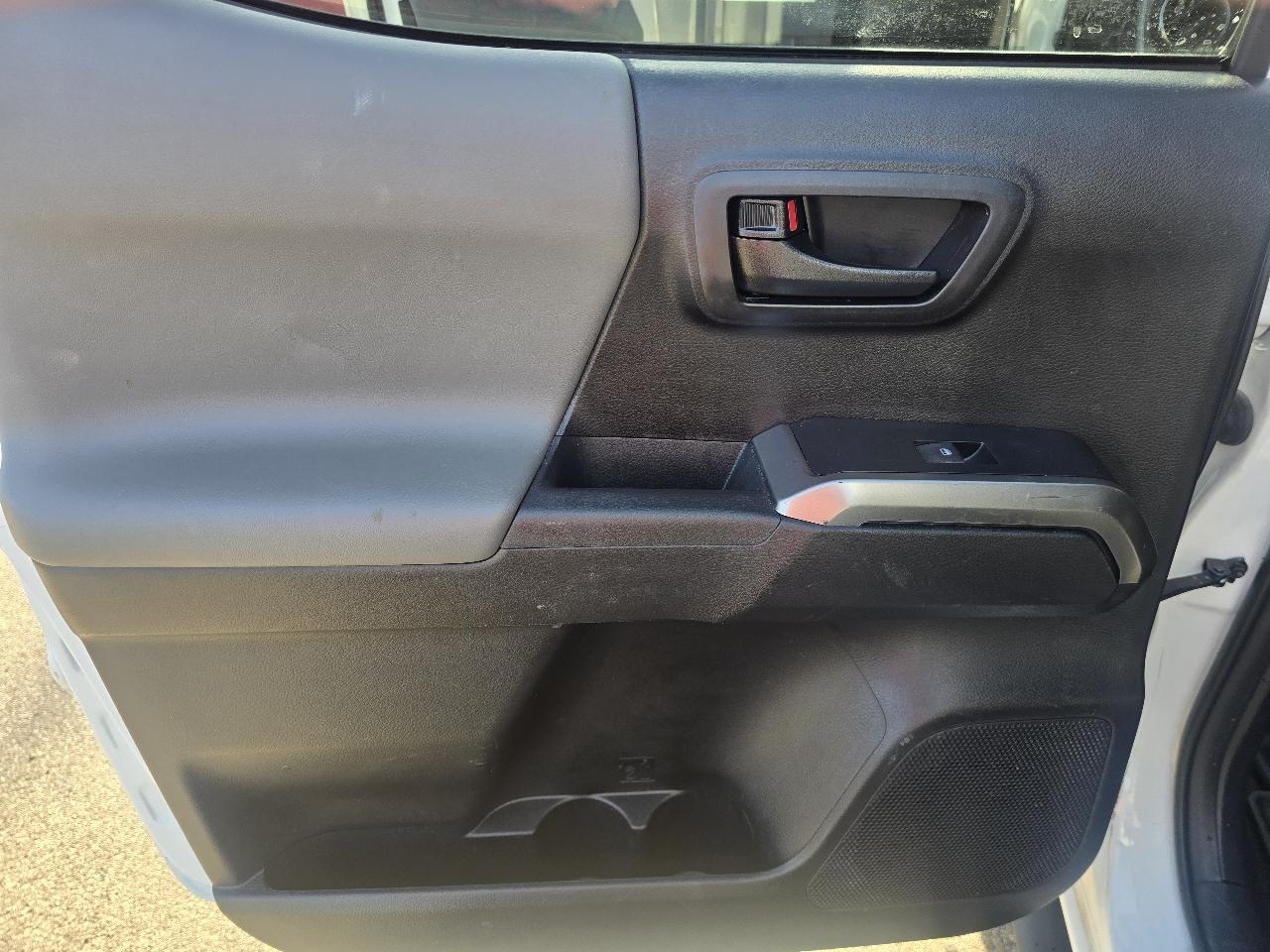 Toyota Tacoma 2WD Double Cab V6 AT SR5 (Natl) 2020