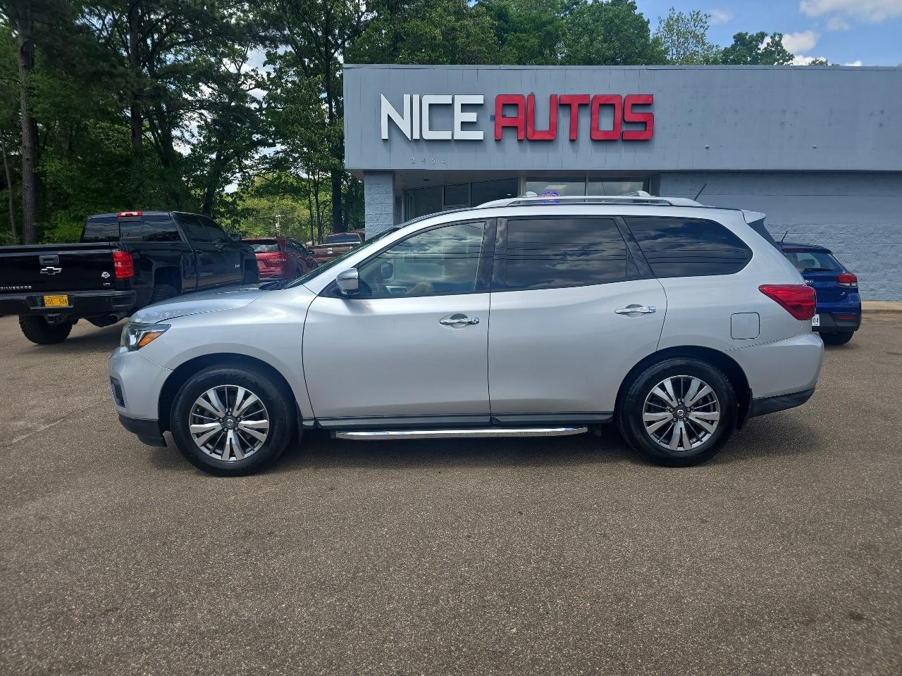 Nissan Pathfinder 4WD 4dr SL 2018
