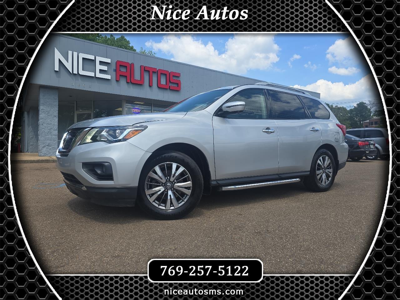 2018 Nissan Pathfinder SL 2WD's photo