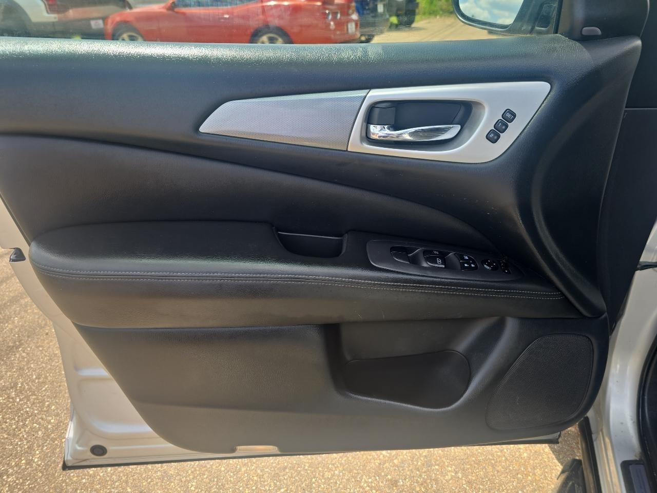 Nissan Pathfinder 4WD 4dr SL 2018