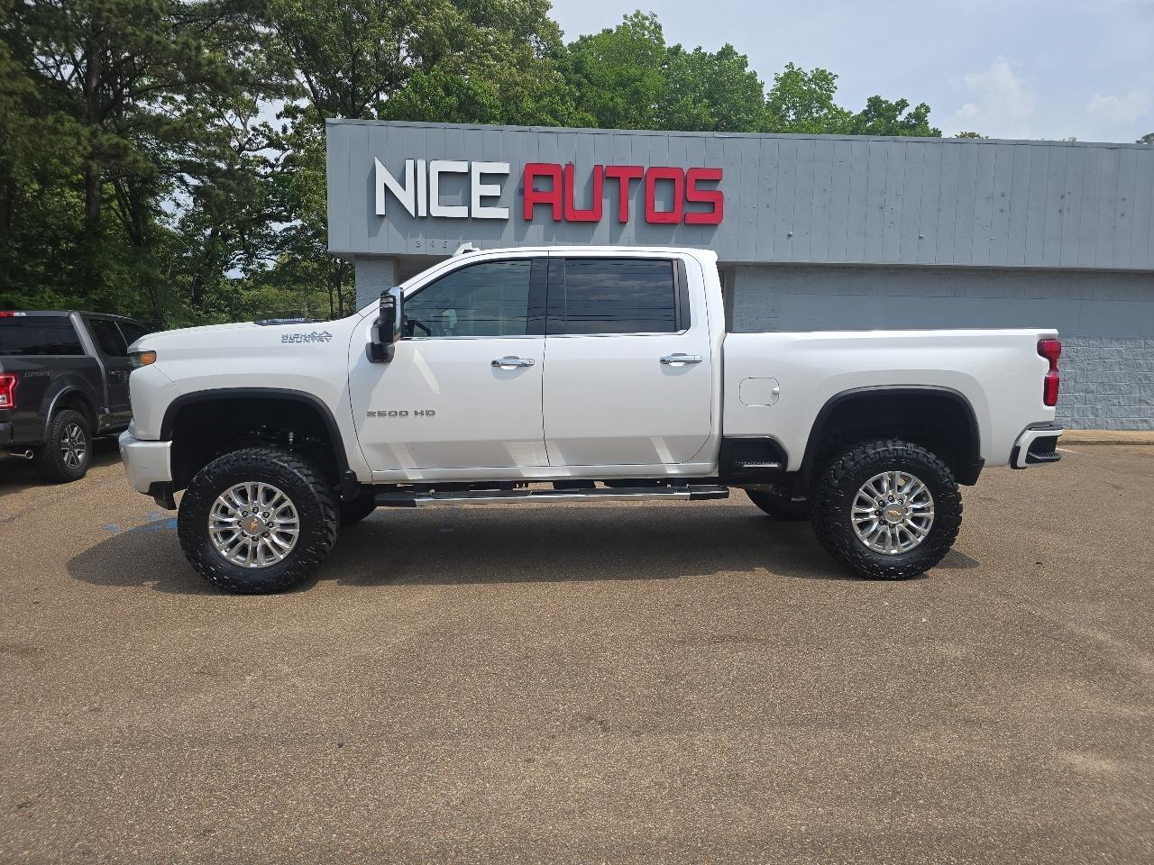 Chevrolet Silverado 2500HD 4WD Crew Cab 167.7 in High Country 2021