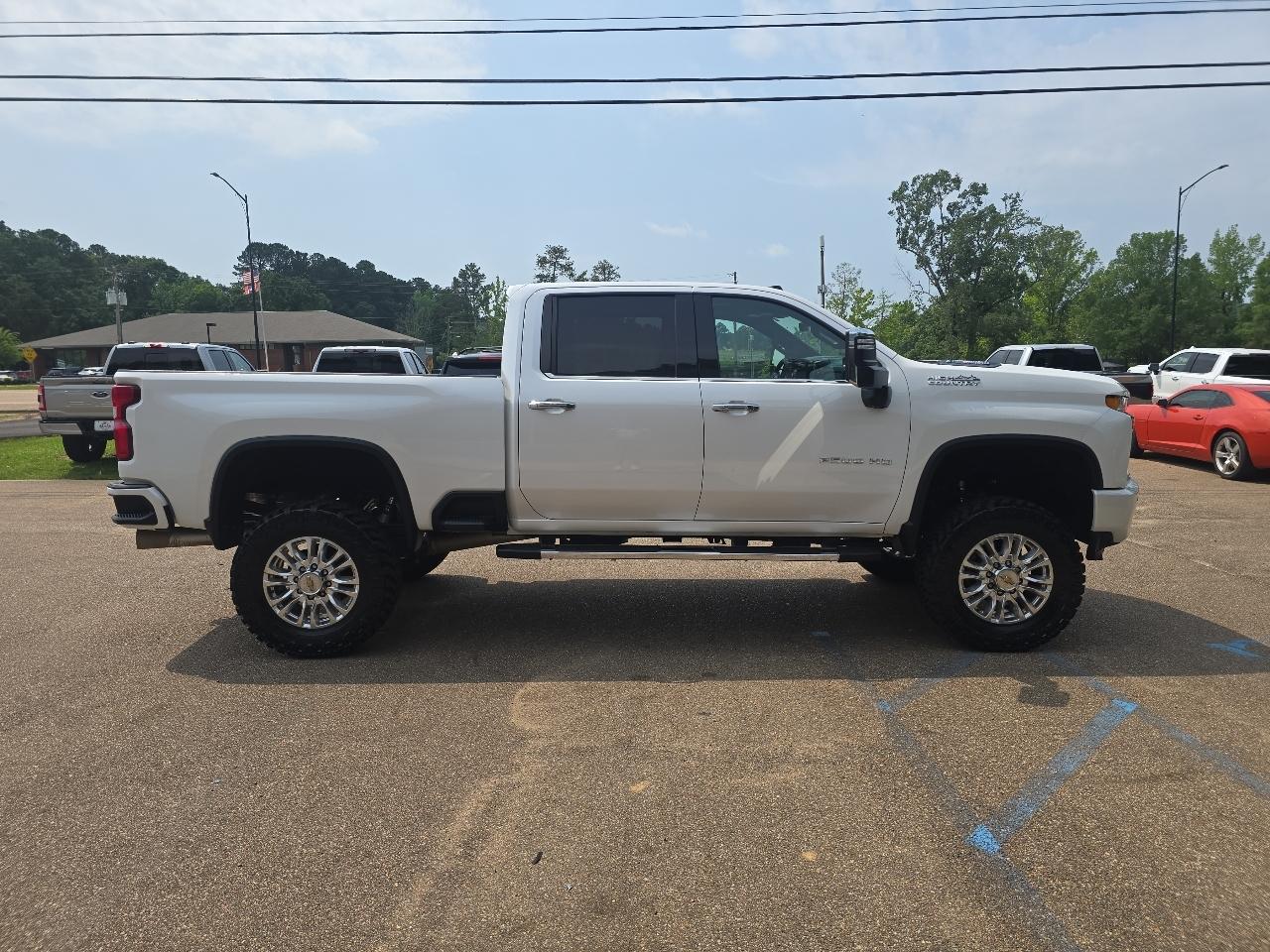 Chevrolet Silverado 2500HD 4WD Crew Cab 167.7 in High Country 2021