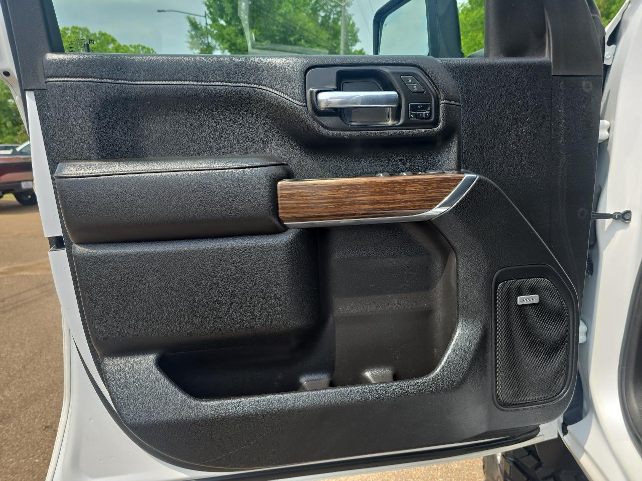 Chevrolet Silverado 2500HD 4WD Crew Cab 167.7 in High Country 2021