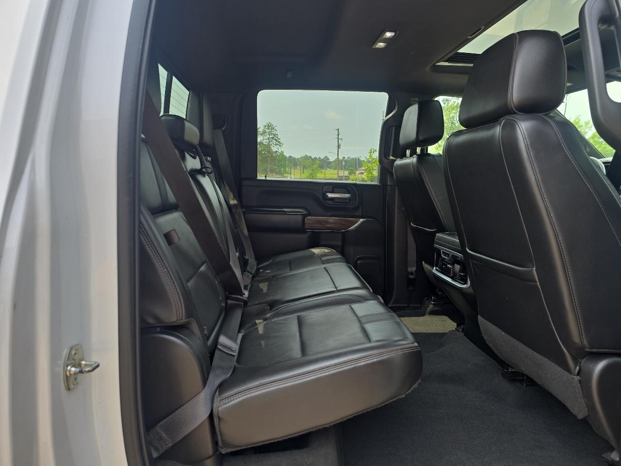 Chevrolet Silverado 2500HD 4WD Crew Cab 167.7 in High Country 2021