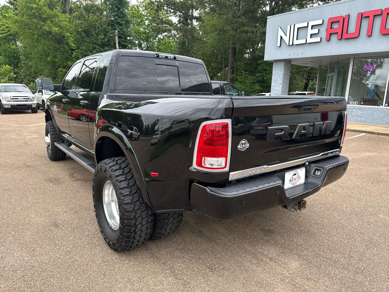 RAM 3500 4WD Mega Cab 160.5" Laramie Limited 2017