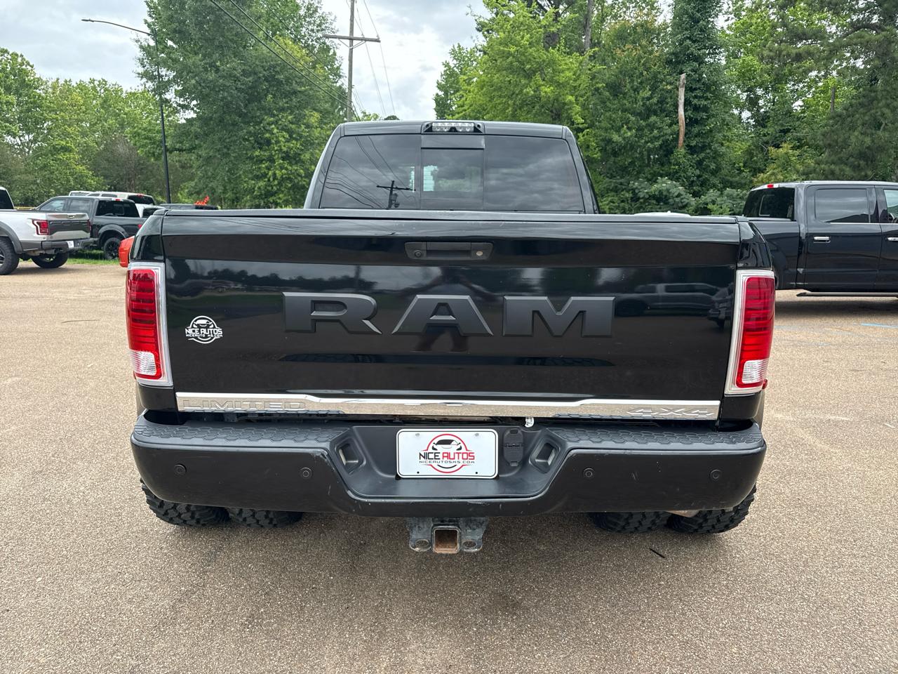 RAM 3500 4WD Mega Cab 160.5" Laramie Limited 2017