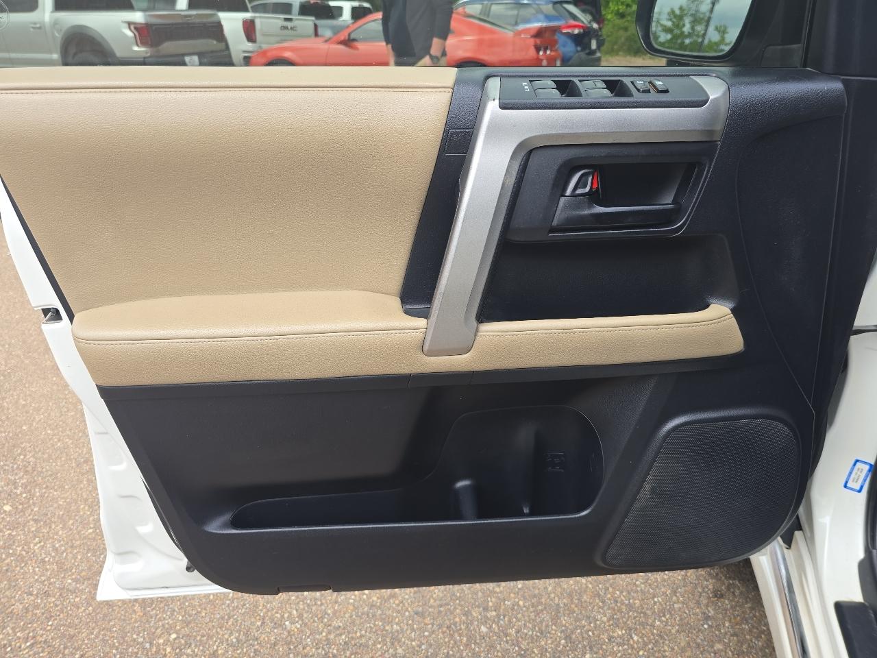 Toyota 4Runner SR5 2012