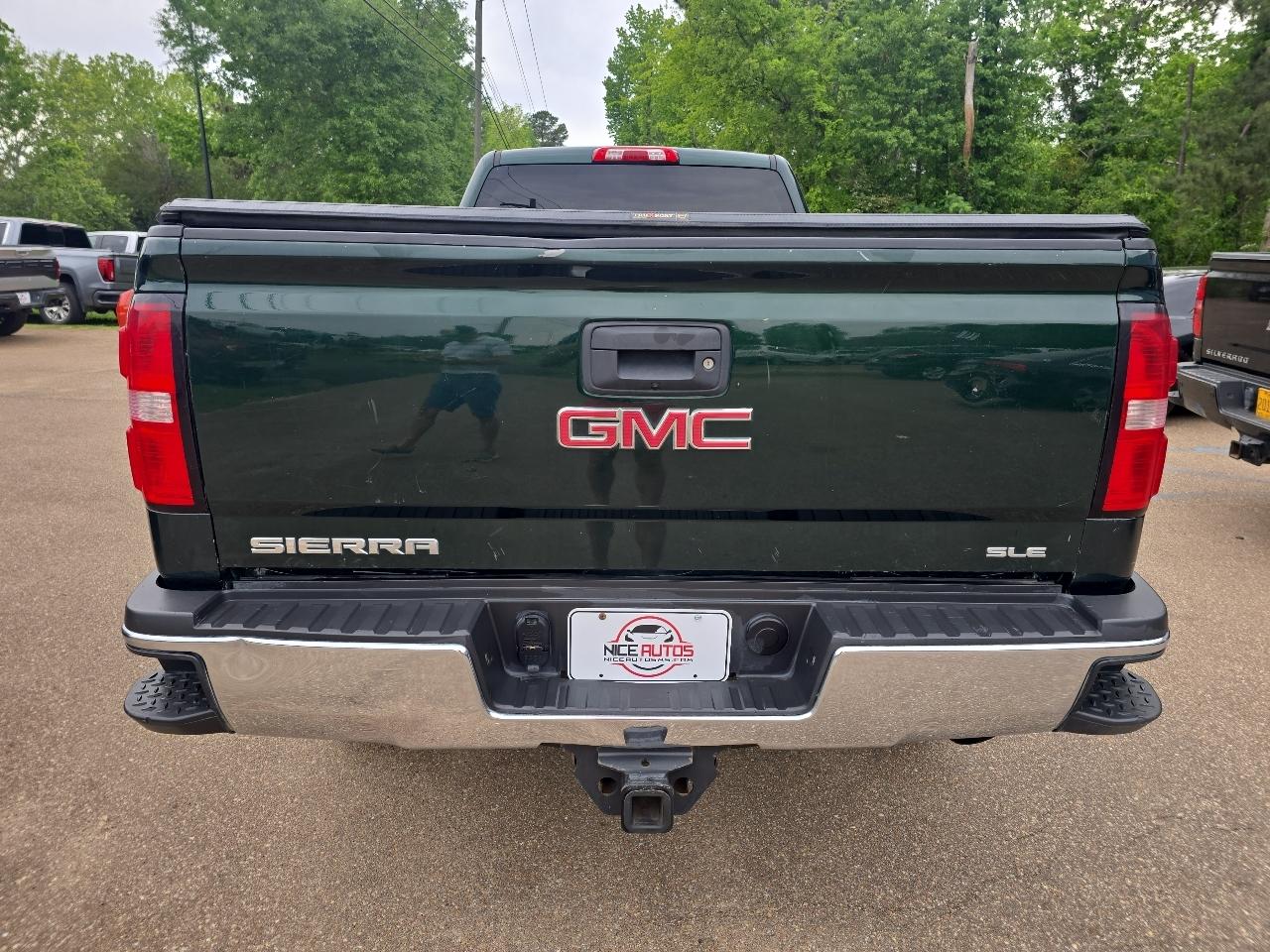 GMC Sierra 2500HD Crew Cab Long Bed 4WD 2015