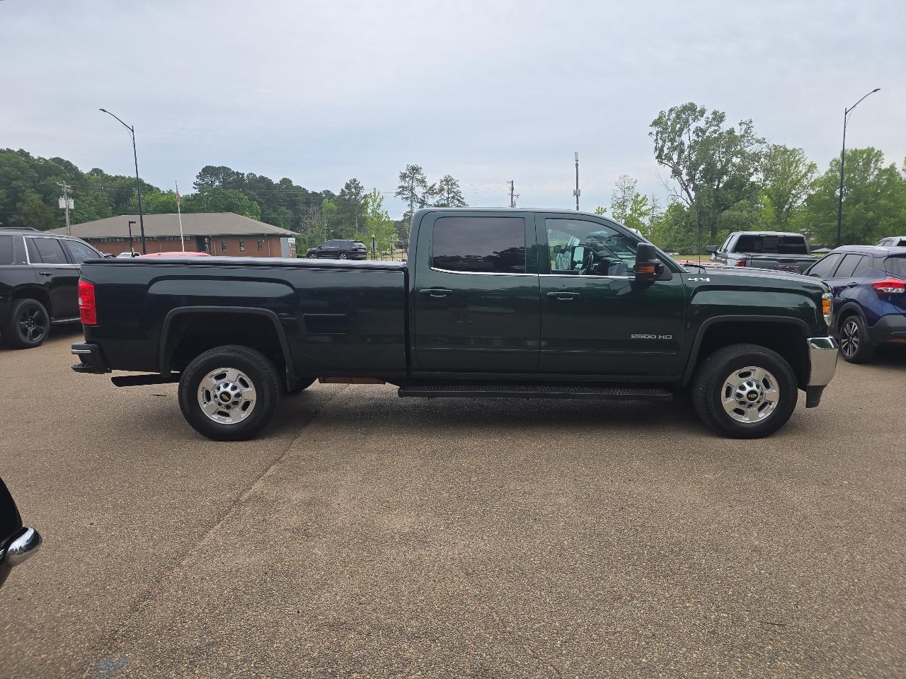 GMC Sierra 2500HD Crew Cab Long Bed 4WD 2015
