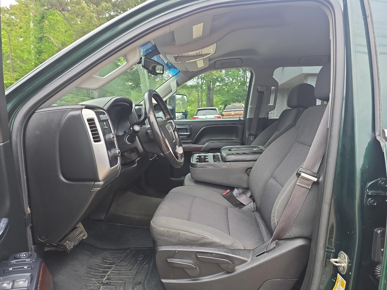 GMC Sierra 2500HD Crew Cab Long Bed 4WD 2015