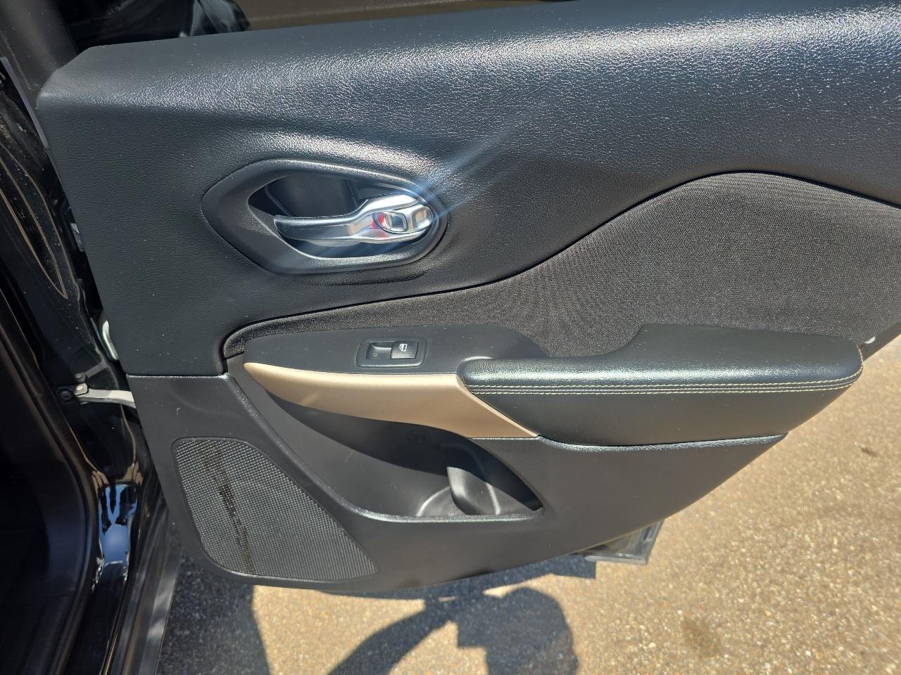 Jeep Cherokee  2018