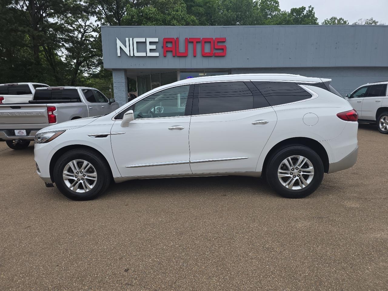Buick Enclave  2020