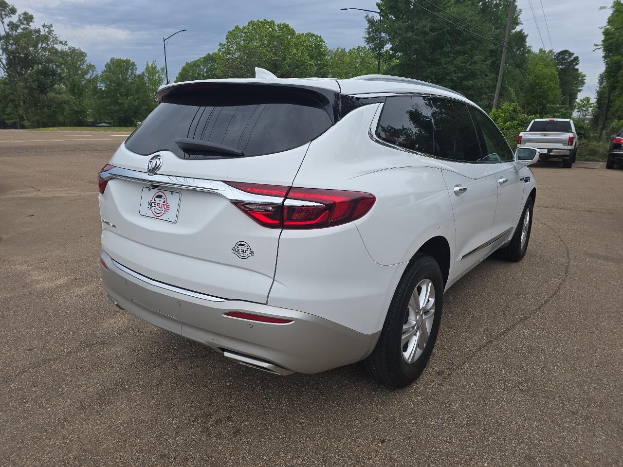 Buick Enclave  2020