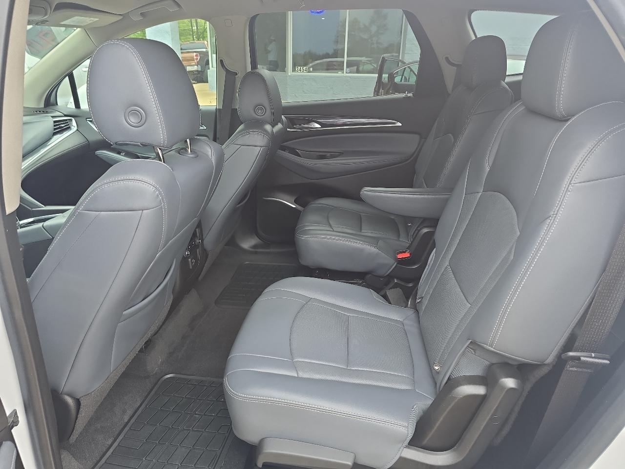 Buick Enclave  2020