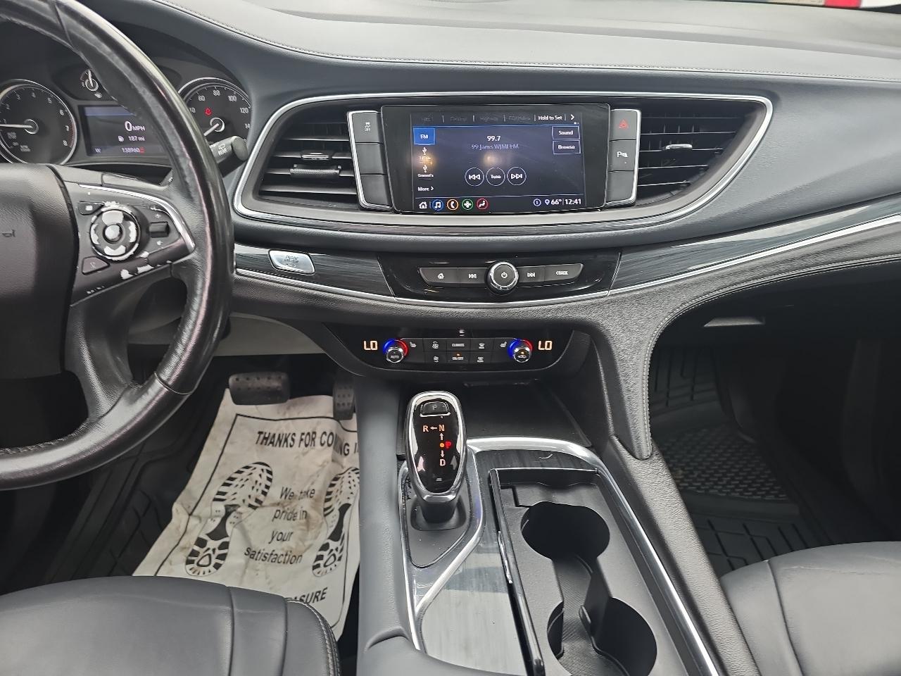 Buick Enclave  2020