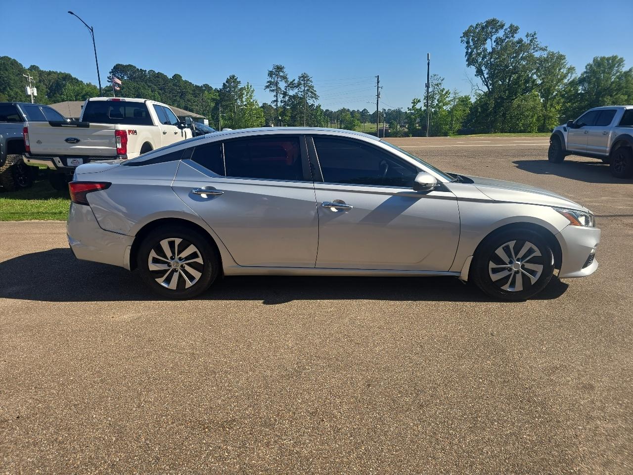 Nissan Altima  2019