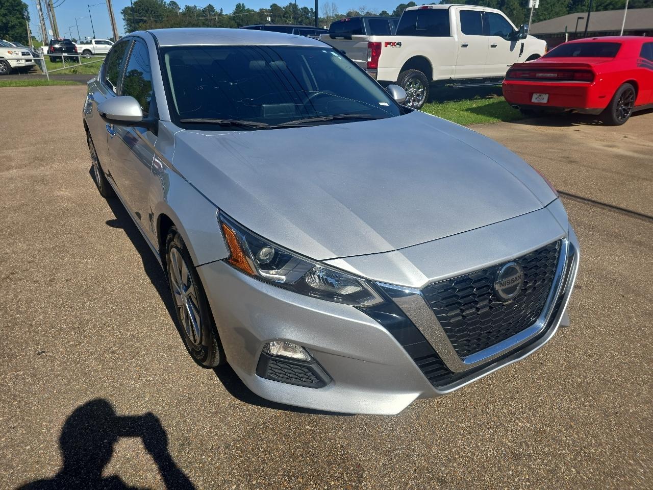 Nissan Altima  2019