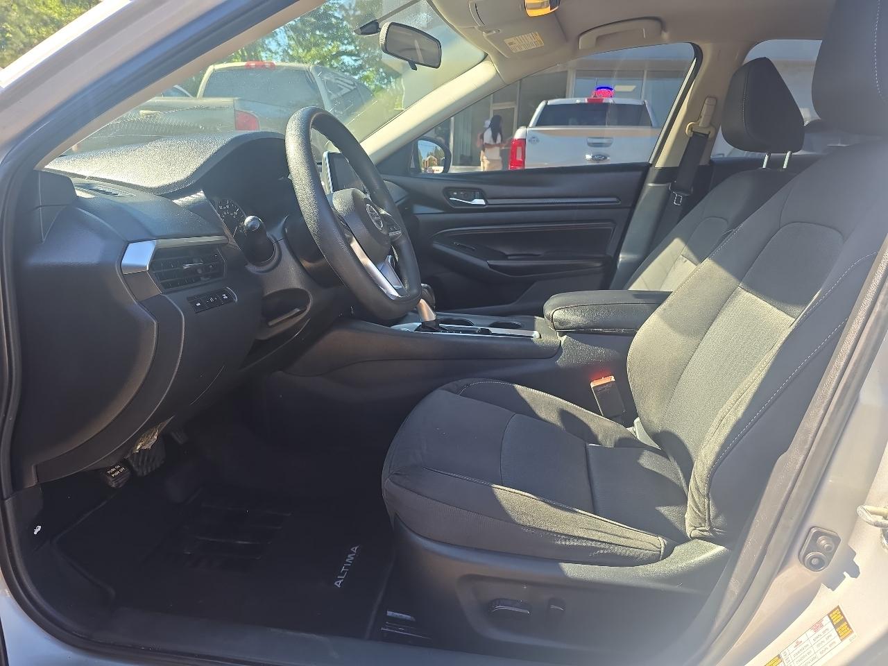 Nissan Altima  2019