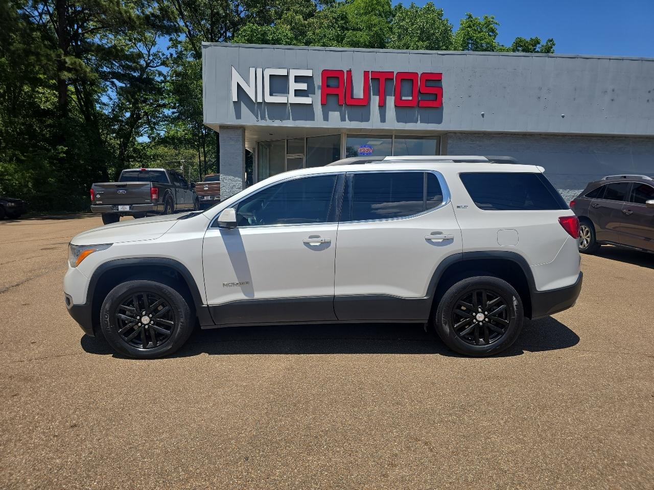 GMC Acadia SLT-2 2017