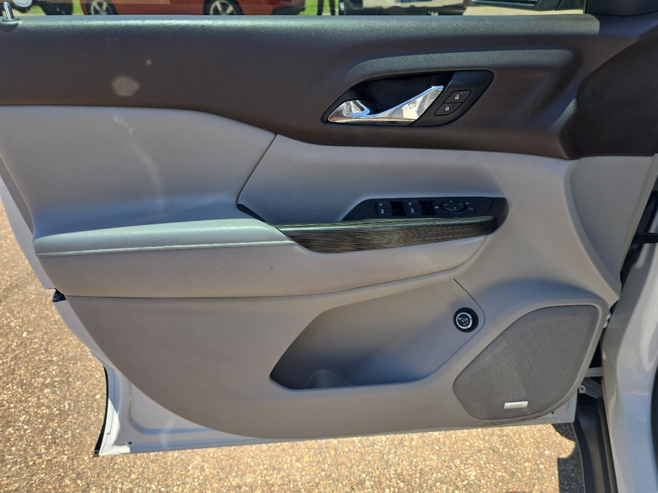 GMC Acadia SLT-2 2017