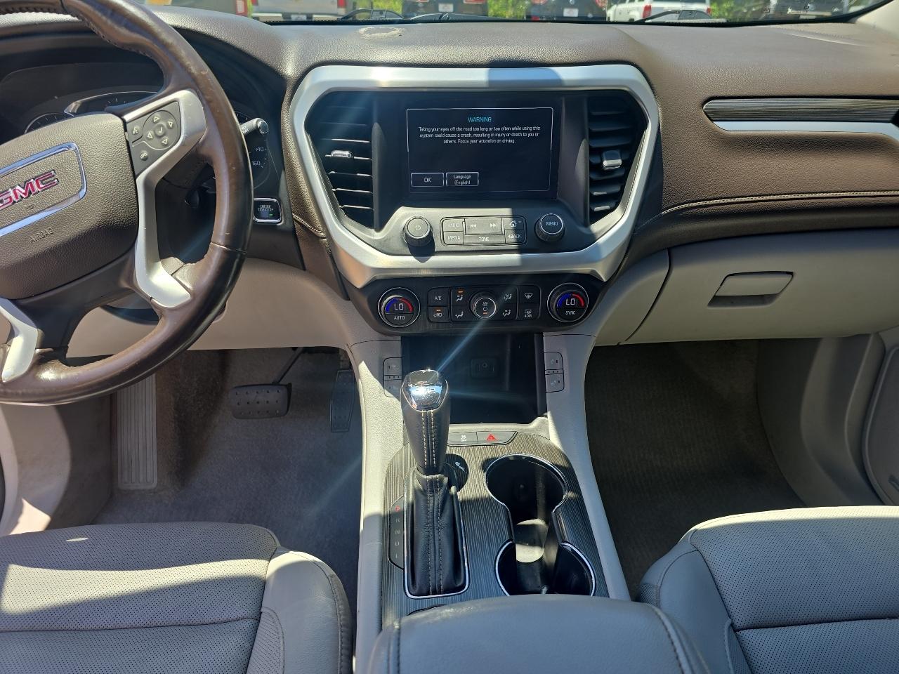 GMC Acadia SLT-2 2017