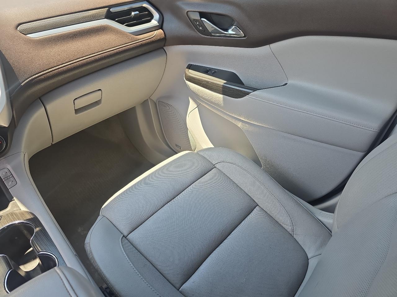 GMC Acadia SLT-2 2017