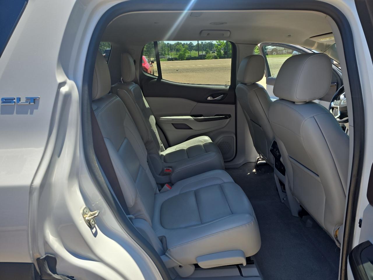 GMC Acadia SLT-2 2017