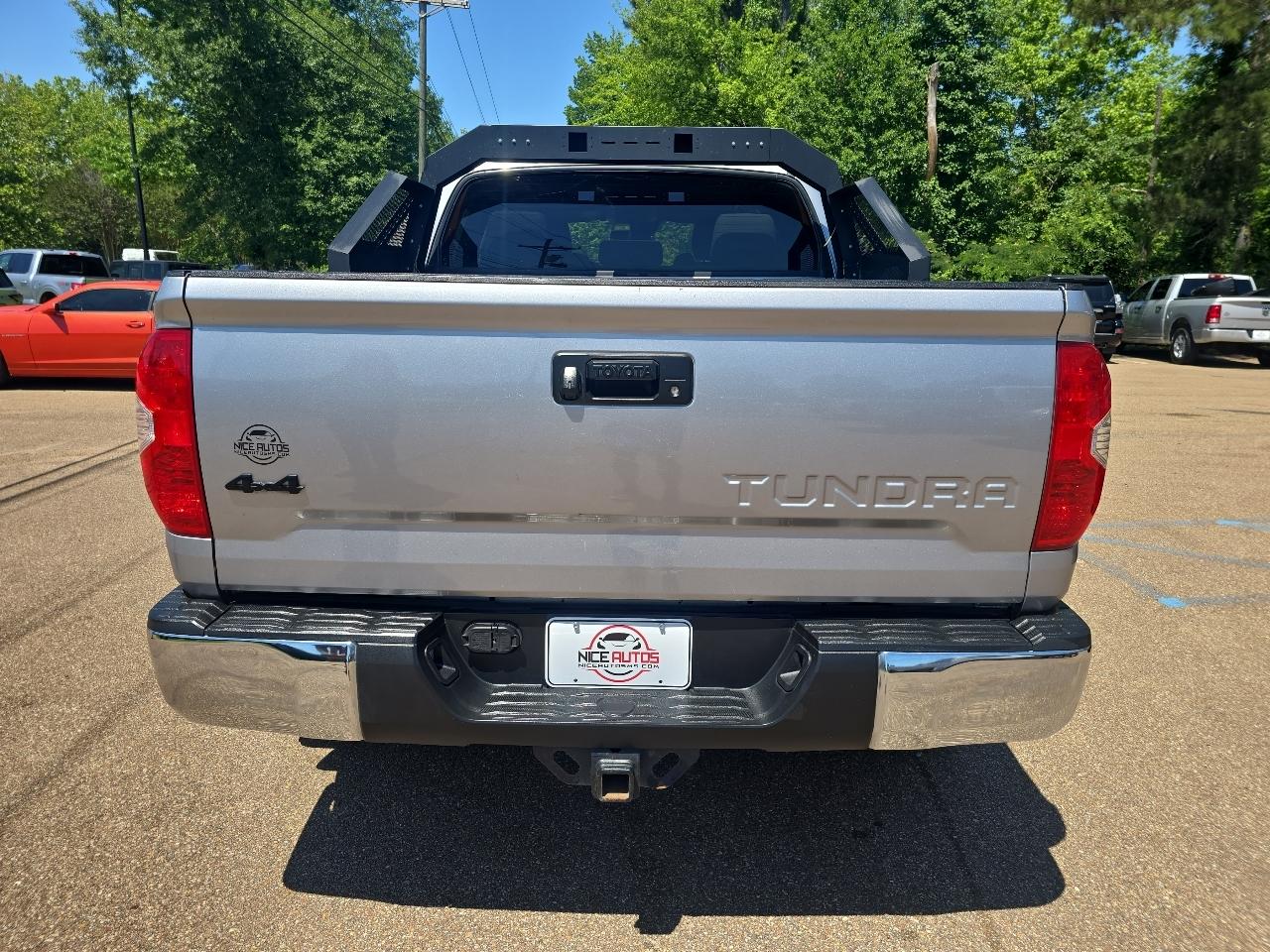 Toyota Tundra SR5 5.7L V8 FFV CrewMax 4WD 2020