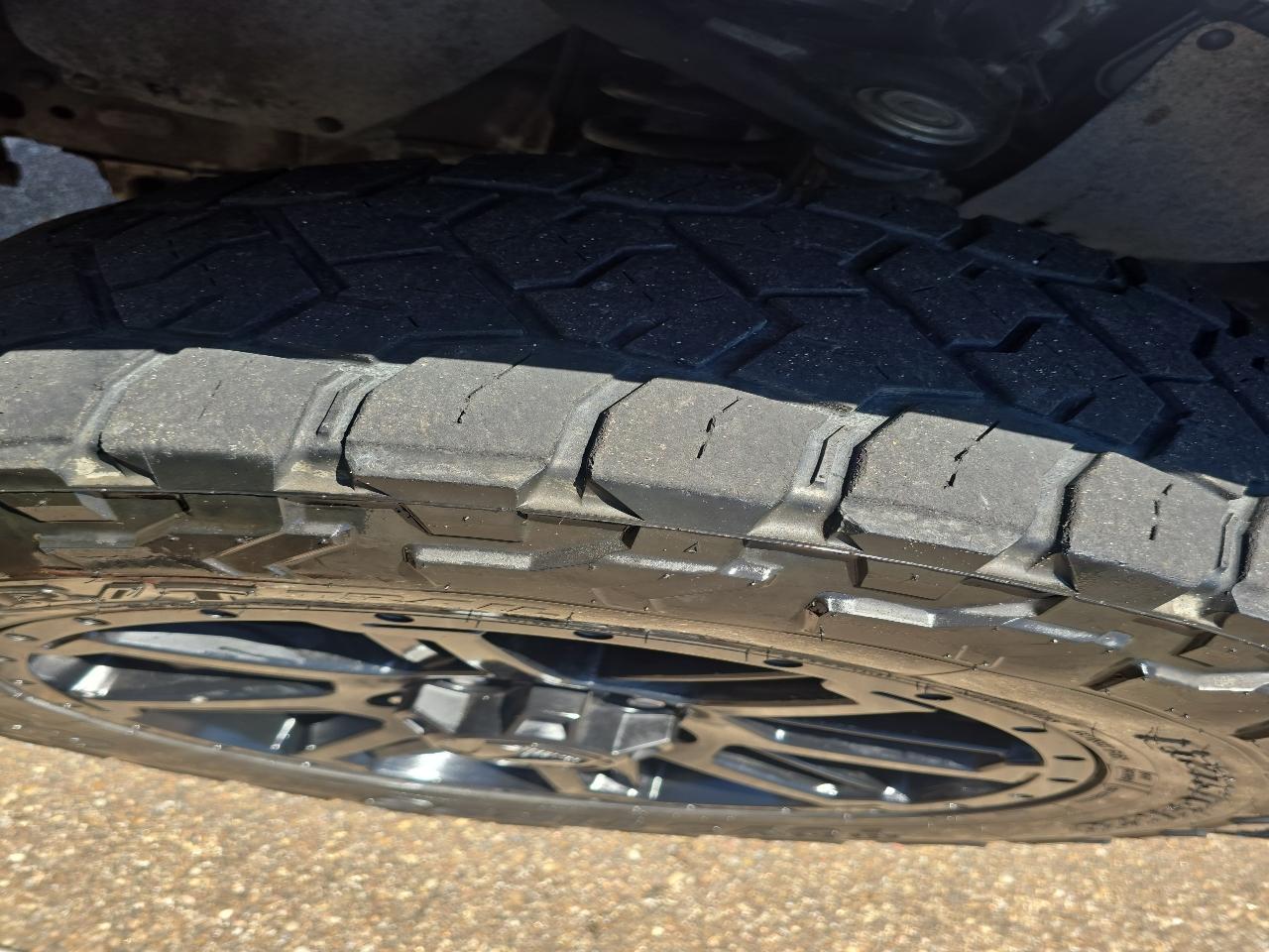 Toyota Tundra SR5 5.7L V8 FFV CrewMax 4WD 2020