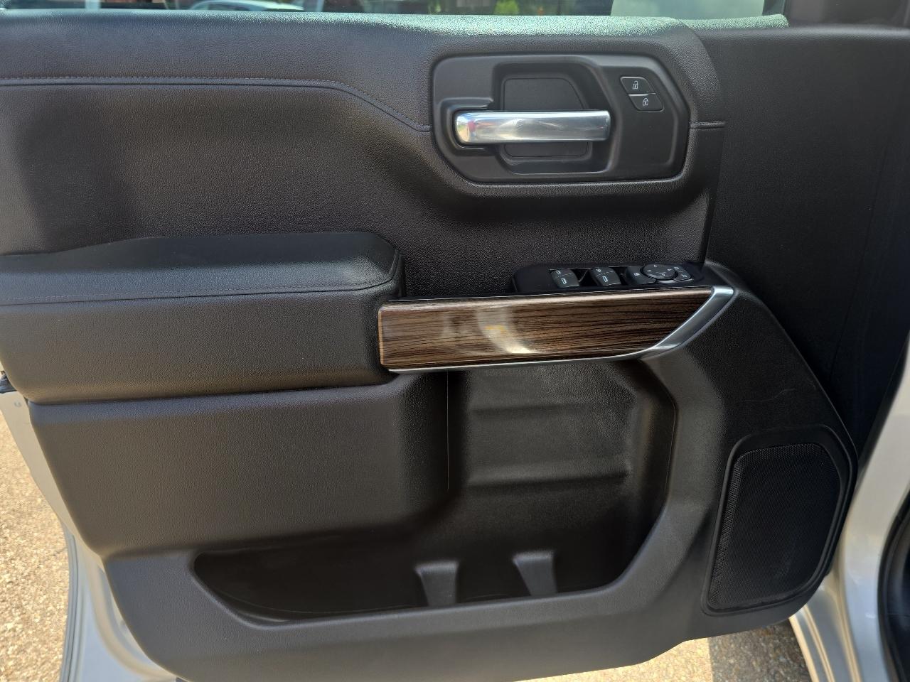 Chevrolet Silverado 1500 LT Z71 Crew Cab 4WD SWB 2019