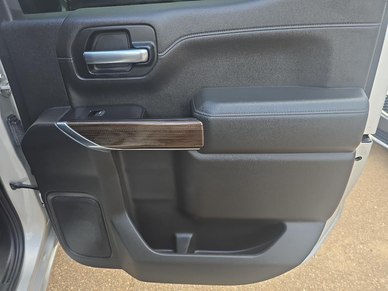 Chevrolet Silverado 1500 LT Z71 Crew Cab 4WD SWB 2019