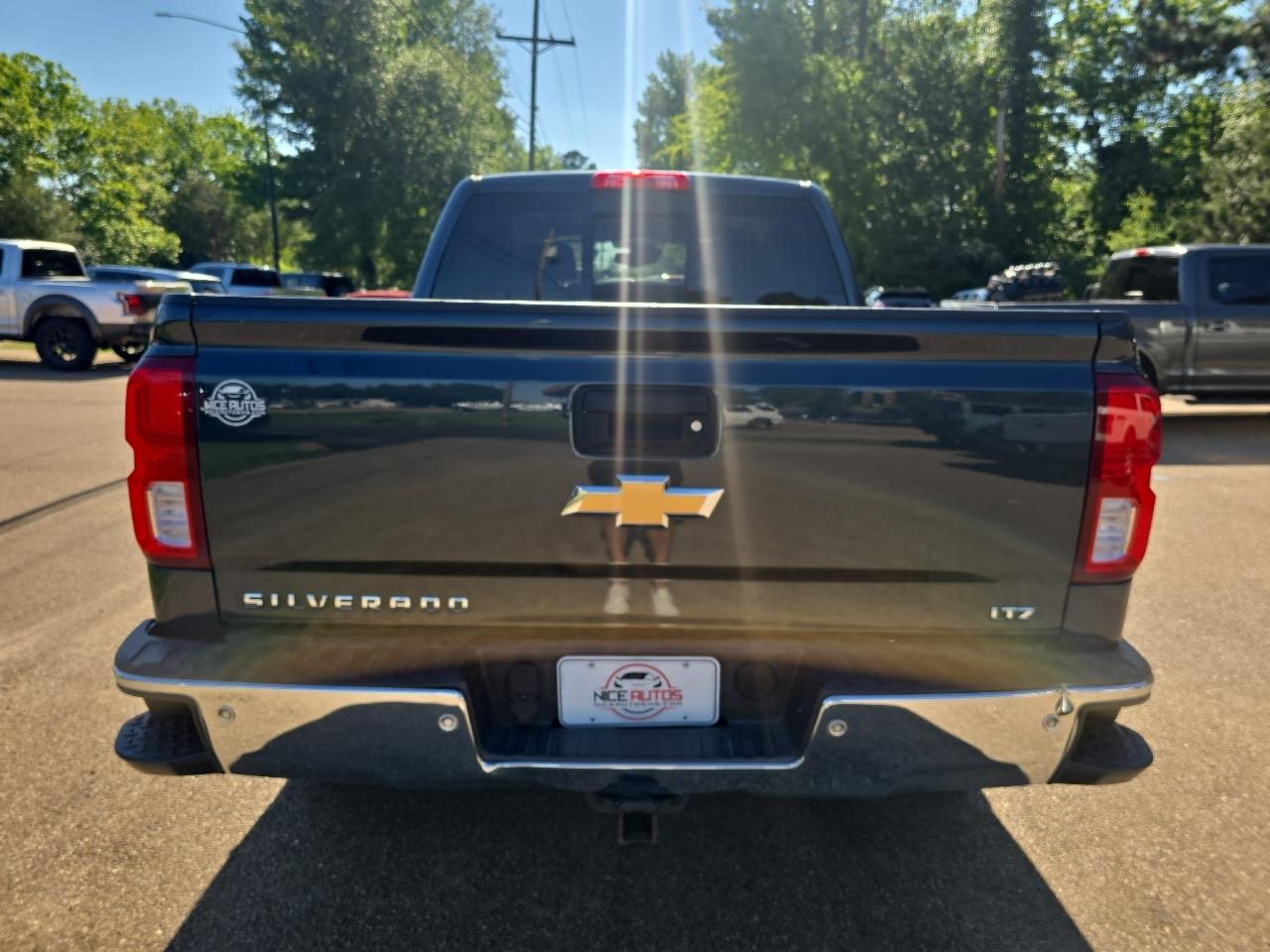 Chevrolet Silverado 1500 LTZ Crew Cab 4WD SWB 2018
