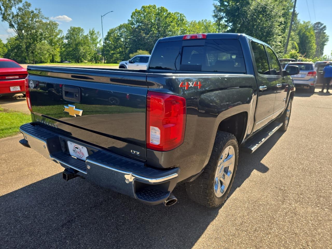 Chevrolet Silverado 1500 LTZ Crew Cab 4WD SWB 2018