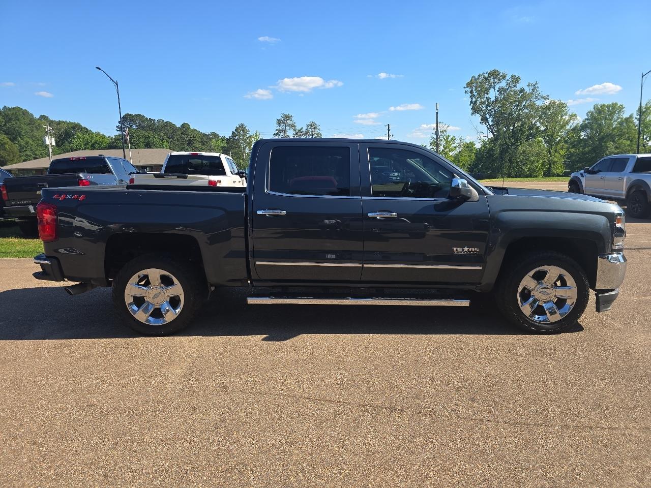 Chevrolet Silverado 1500 LTZ Crew Cab 4WD SWB 2018