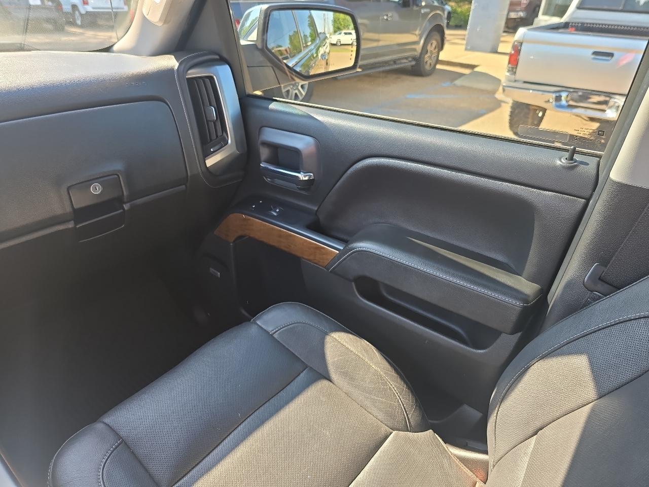 Chevrolet Silverado 1500 LTZ Crew Cab 4WD SWB 2018