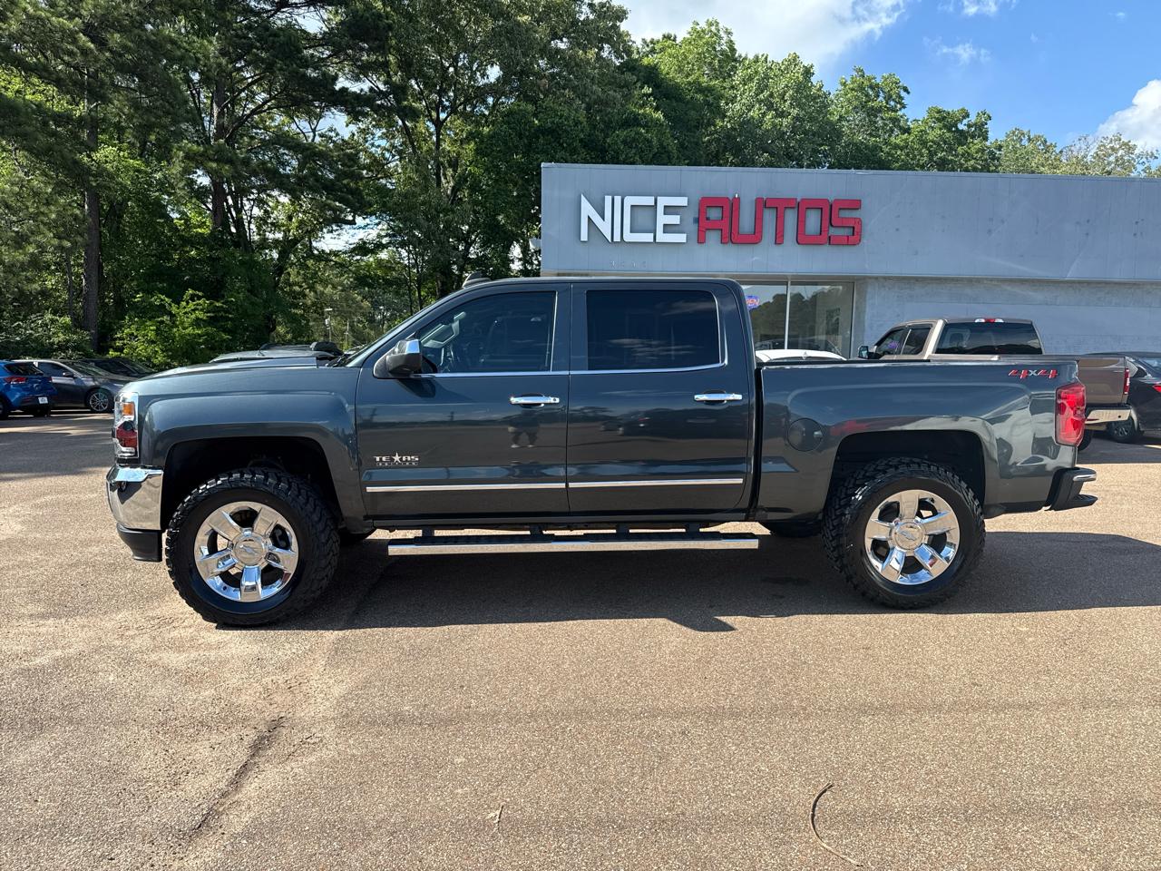 Chevrolet Silverado 1500 LTZ Z71 Crew Cab 4WD 2018